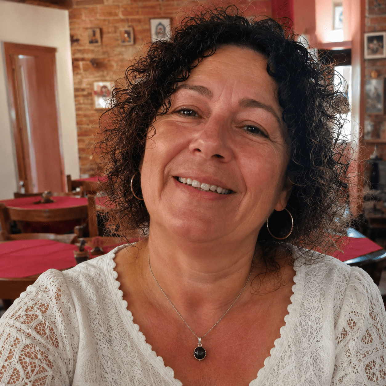 files/Mujer_1_f341e409-51f4-4d1e-8074-8c2275a5decf.png